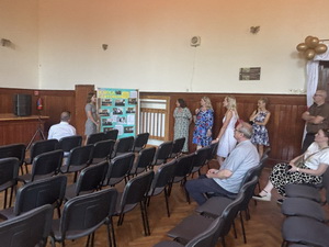 N�v�teva deleg�cie z mesta Hole�ov na Gymn�ziu Janka Kr�a