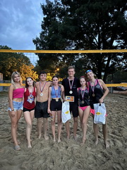 Folkl�rny beach volleyball