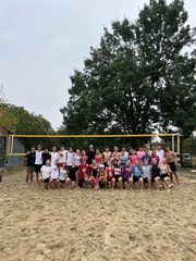 Folkl�rny beach volleyball