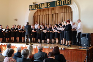 Schola Cantorum osl�vila 85.&nbsp;v�ro�ie koncertom pln�m em�ci� a&nbsp;hudobnej kr�sy