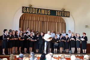 Schola Cantorum osl�vila 85.&nbsp;v�ro�ie koncertom pln�m em�ci� a&nbsp;hudobnej kr�sy