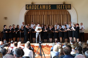 Schola Cantorum osl�vila 85.&nbsp;v�ro�ie koncertom pln�m em�ci� a&nbsp;hudobnej kr�sy