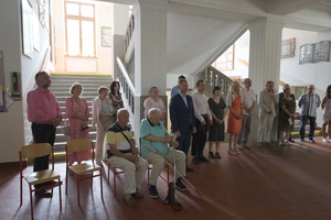 Sl�vnostn� odhalenie pam�tn�ch tab�� na budove Gymn�zia Janka Kr�a