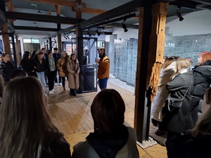 T��de� vedy a techniky na Gymn�ziu Janka Kr�a