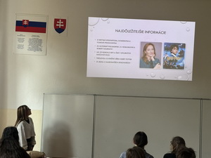 Z�lo�ka do knihy n�s op� spojila