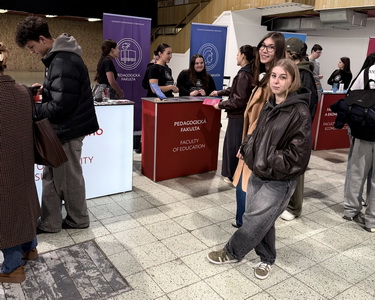 Kam po gymn�ziu? Na�i tretiaci h�adali odpovede na ve�trhu Alma Mater