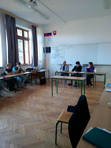 Ke� sa �spe�n� absolventi vracaj� na GJK