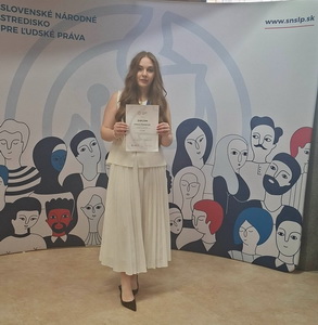 �udsk� pr�va neprip���aj� nadradenos�