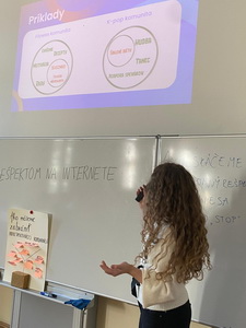 S&nbsp;re�pektom na internete