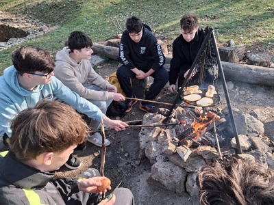 Prv�ci a&nbsp;druh�ci na ��elovom cvi�en�