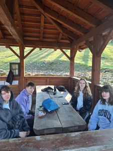 Prv�ci a&nbsp;druh�ci na ��elovom cvi�en�