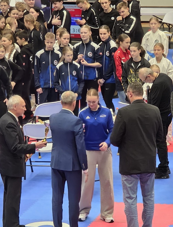 �spech na�ej prv��ky Vikt�rie