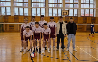 �spe�n� okresn� kol� vo volejbale stredn�ch �k�l pre Gymn�zium Janka Kr�a