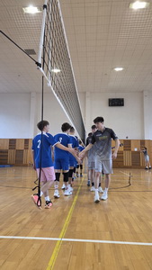 �spe�n� okresn� kol� vo volejbale stredn�ch �k�l pre Gymn�zium Janka Kr�a